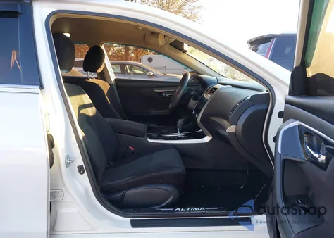 2013 Nissan Altima 2.5 S из США, поврежденный, VIN 1N4AL3AP7DN506593